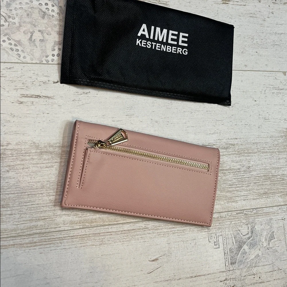 Aimee Kestenberg new original